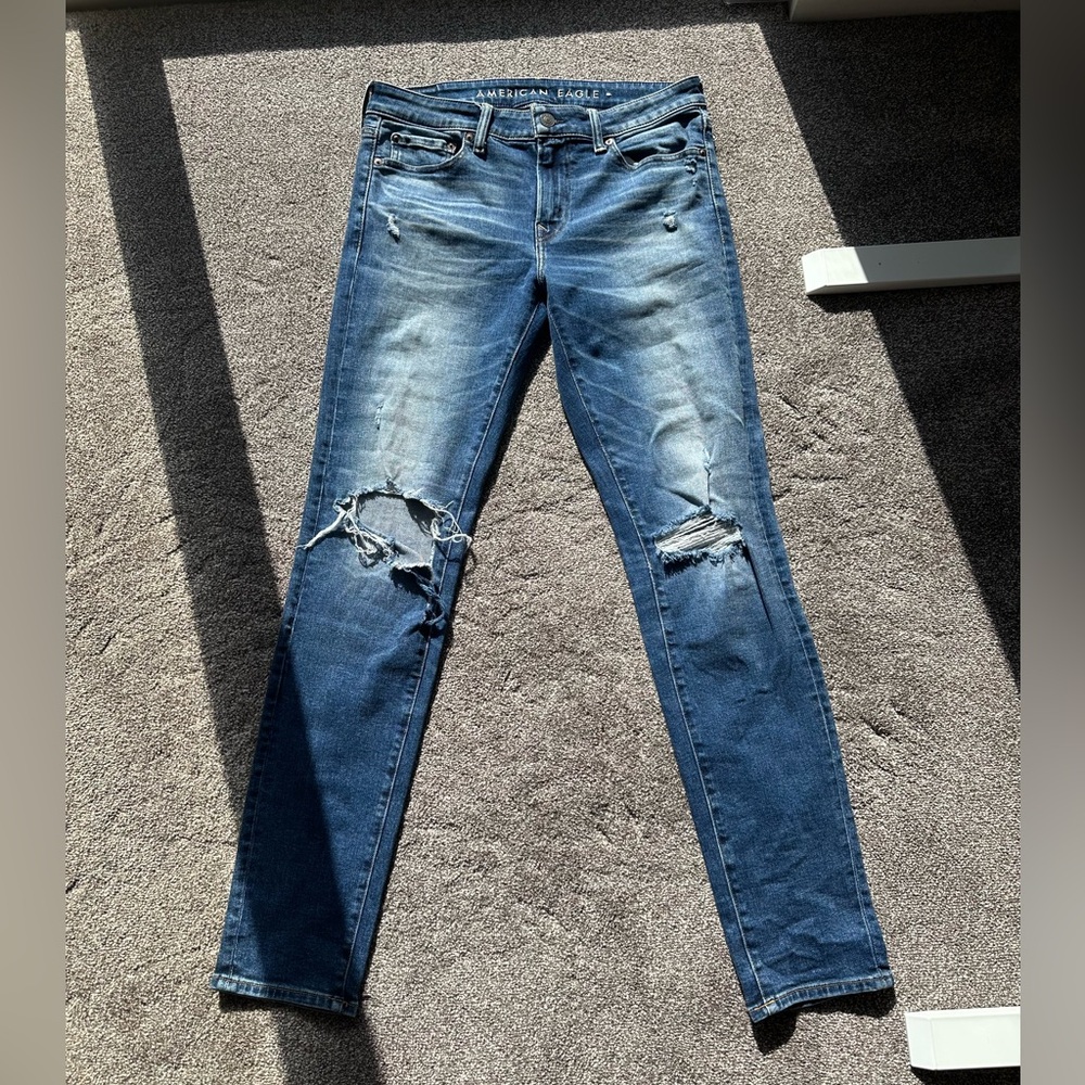 American Eagle Skinny Blue Jeans